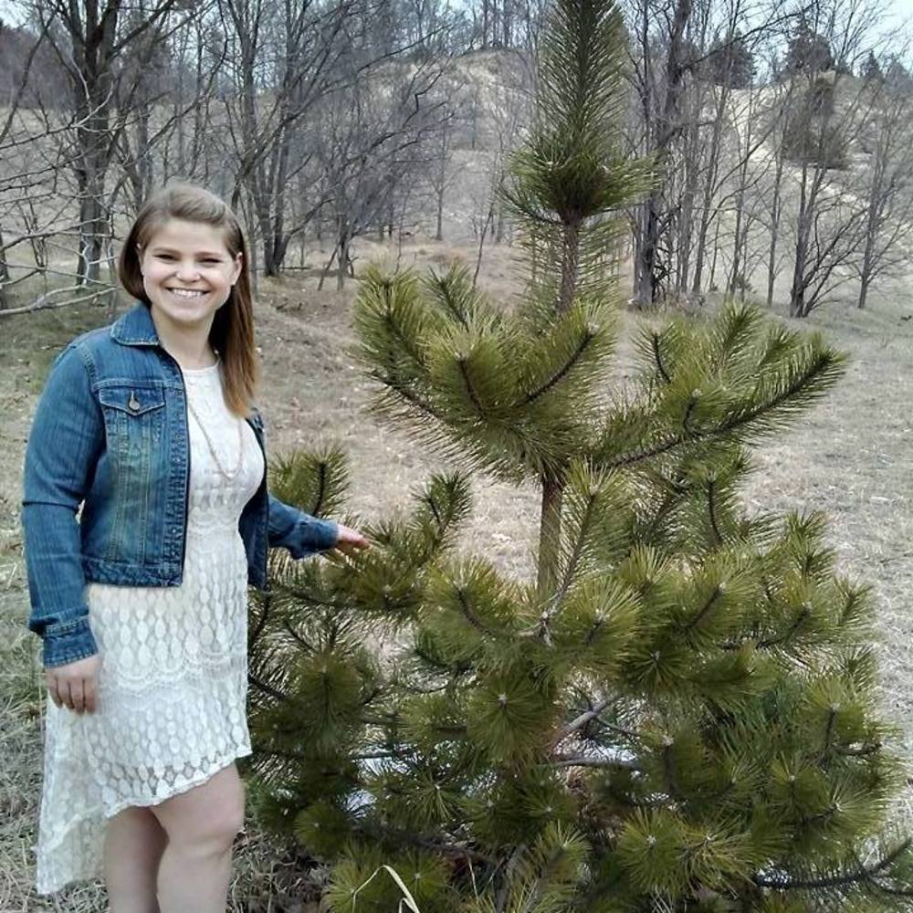 Meet your Posher, Alicia